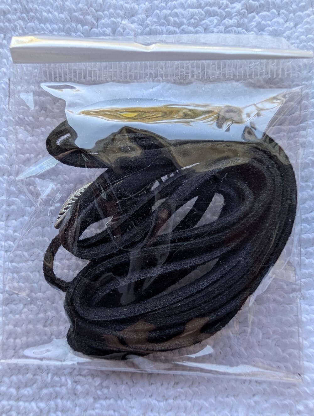 Black Wrap Choker Necklace with Silver Feather Pendants - Picture 4 of 4
